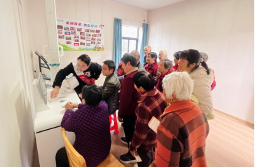 四抓落實(shí)在行動(dòng) “五同”機(jī)制構(gòu)建養(yǎng)老金融新生態(tài)，打造老年人體檢服務(wù)平臺(tái)